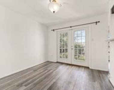 4159 Steck Ave - Photo Thumbnail 5