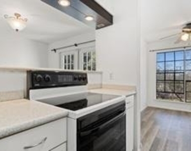 4159 Steck Ave - Photo Thumbnail 6