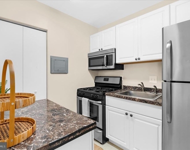 5500 Friendship Boulevard - Photo Thumbnail 16