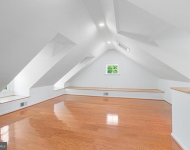 4400 Ridge Street - Photo Thumbnail 21