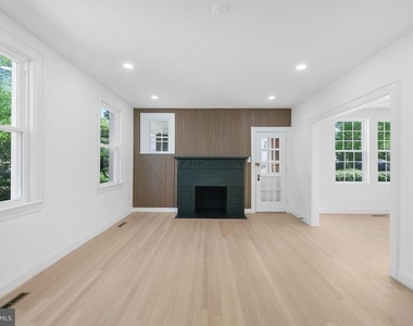 4400 Ridge Street - Photo Thumbnail 9