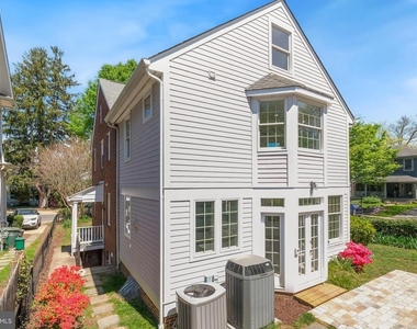 4400 Ridge Street - Photo Thumbnail 35