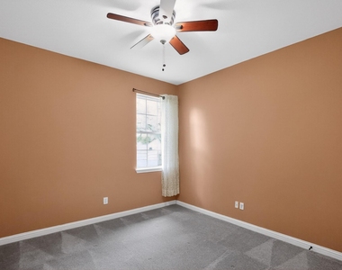 2908 Cortes Ct - Photo Thumbnail 7