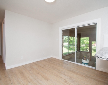199 Apache Springs Rd - Photo Thumbnail 8