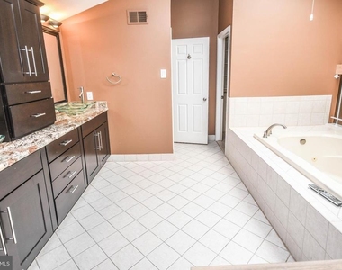 5918 Edson Lane - Photo Thumbnail 28