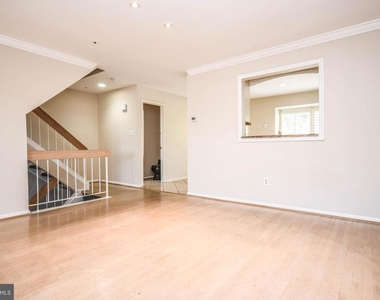 5918 Edson Lane - Photo Thumbnail 4