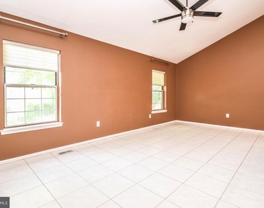 5918 Edson Lane - Photo Thumbnail 18
