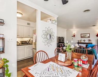 921 Prospect Street - Photo Thumbnail 8