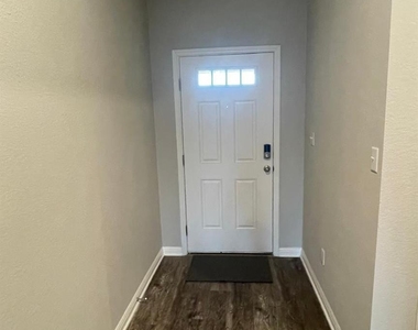 323 Durango Downs Dr - Photo Thumbnail 3