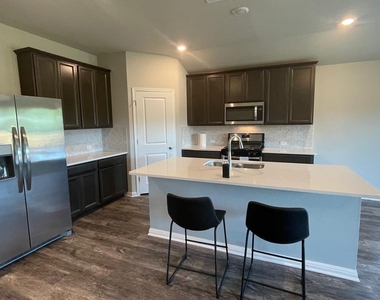 323 Durango Downs Dr - Photo Thumbnail 4