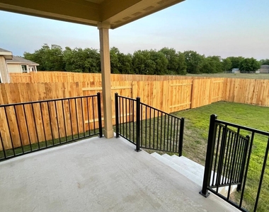 323 Durango Downs Dr - Photo Thumbnail 27