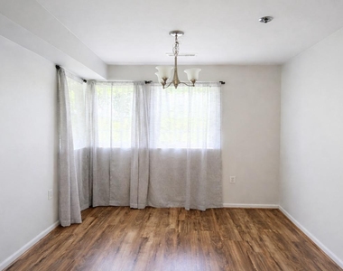8503 Falls Run Road - Photo Thumbnail 9