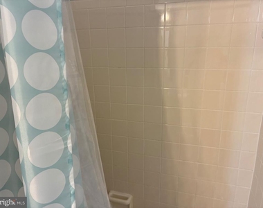 903 Woodbridge Court - Photo Thumbnail 14