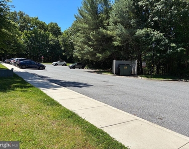 903 Woodbridge Court - Photo Thumbnail 51