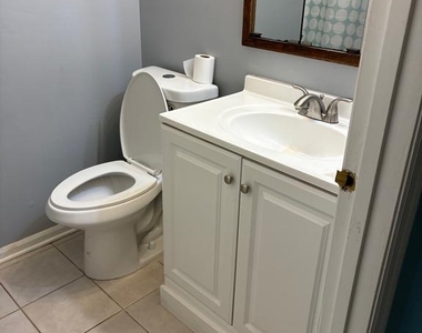 903 Woodbridge Court - Photo Thumbnail 13