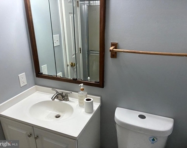 903 Woodbridge Court - Photo Thumbnail 22