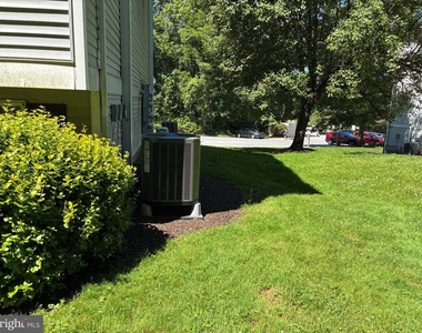 903 Woodbridge Court - Photo Thumbnail 45