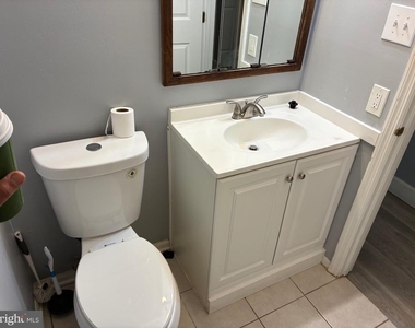 903 Woodbridge Court - Photo Thumbnail 16