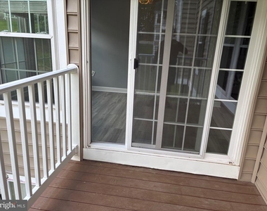 901 Cedar Crest Court - Photo Thumbnail 12