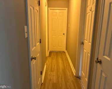 901 Cedar Crest Court - Photo Thumbnail 20