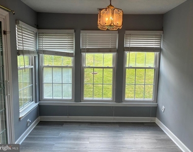 901 Cedar Crest Court - Photo Thumbnail 9