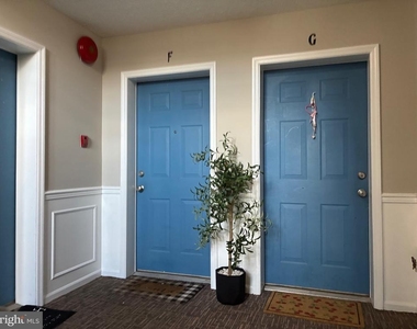 901 Cedar Crest Court - Photo Thumbnail 3