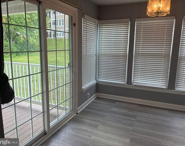 901 Cedar Crest Court - Photo Thumbnail 8