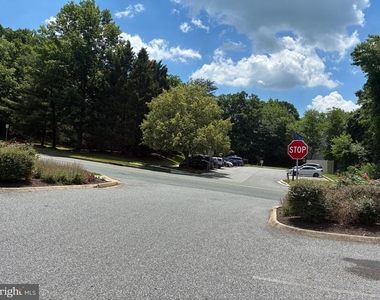 901 Cedar Crest Court - Photo Thumbnail 41