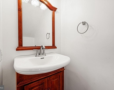1134 Providence Court - Photo Thumbnail 6