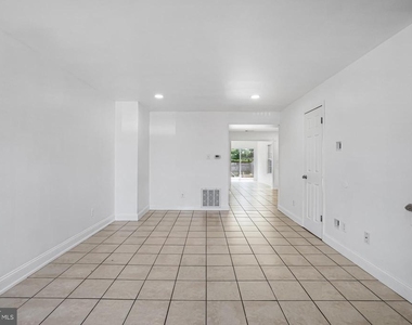 1134 Providence Court - Photo Thumbnail 3