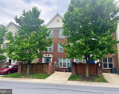 111 Twin Eagle Court - Photo Thumbnail 18