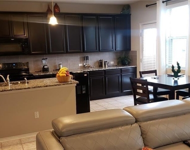 19312 Elk Horn Dr - Photo Thumbnail 6