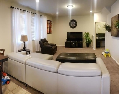 19312 Elk Horn Dr - Photo Thumbnail 9