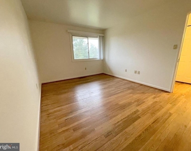 1022 Taney Avenue - Photo Thumbnail 11