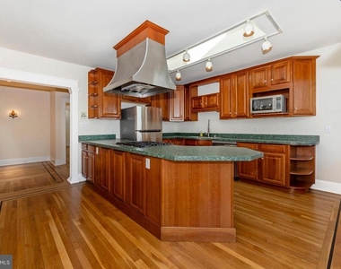 231 Market Street N - Photo Thumbnail 20