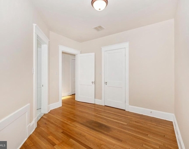 231 Market Street N - Photo Thumbnail 27