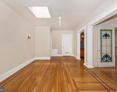 231 Market Street N - Photo Thumbnail 8