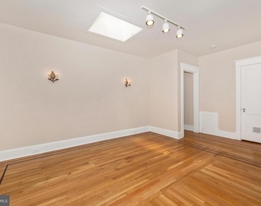 231 Market Street N - Photo Thumbnail 9