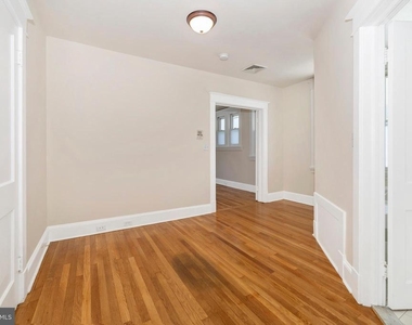 231 Market Street N - Photo Thumbnail 25