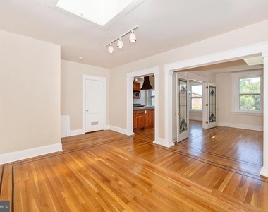 231 Market Street N - Photo Thumbnail 12