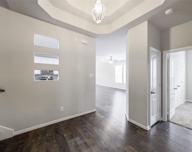 205 Penna Ln - Photo Thumbnail 11