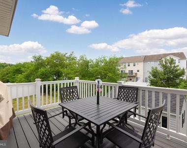 311 Yellow Bill Ln - Photo Thumbnail 19