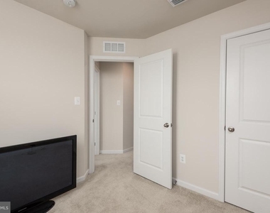 311 Yellow Bill Ln - Photo Thumbnail 25
