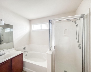 7810 Squirrel Hollow Dr - Photo Thumbnail 21