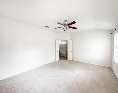 7810 Squirrel Hollow Dr - Photo Thumbnail 29