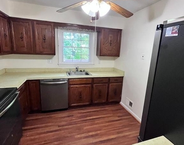 10959 Beechwood Court - Photo Thumbnail 5