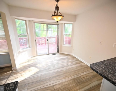 9172 Granite Court - Photo Thumbnail 12
