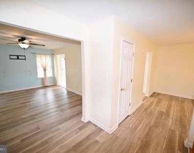 9172 Granite Court - Photo Thumbnail 23