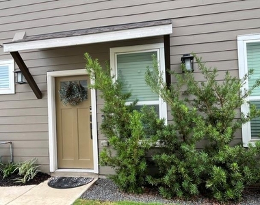 529 Peace Dr - Photo Thumbnail 1