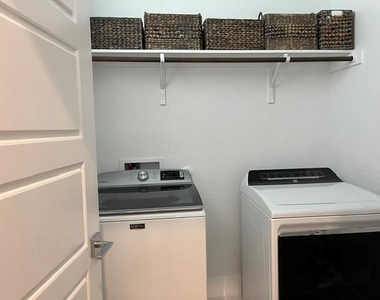 529 Peace Dr - Photo Thumbnail 18